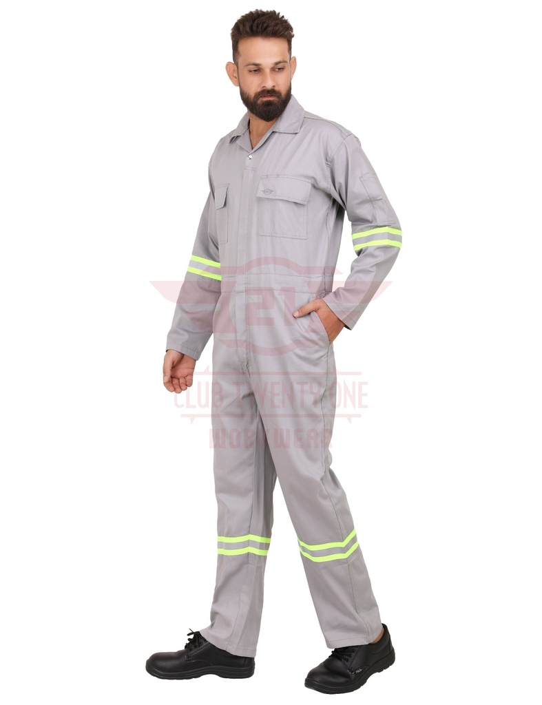 Doha Coverall
Color: Grey
Fabric: Pre Shrunk 100% Cotton
GSM: 210